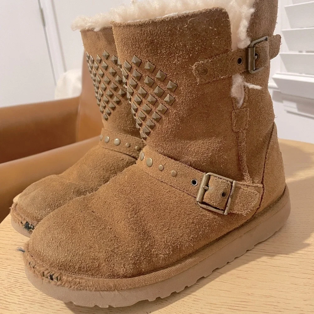 UGG Kids Girl’s Boots Size 3